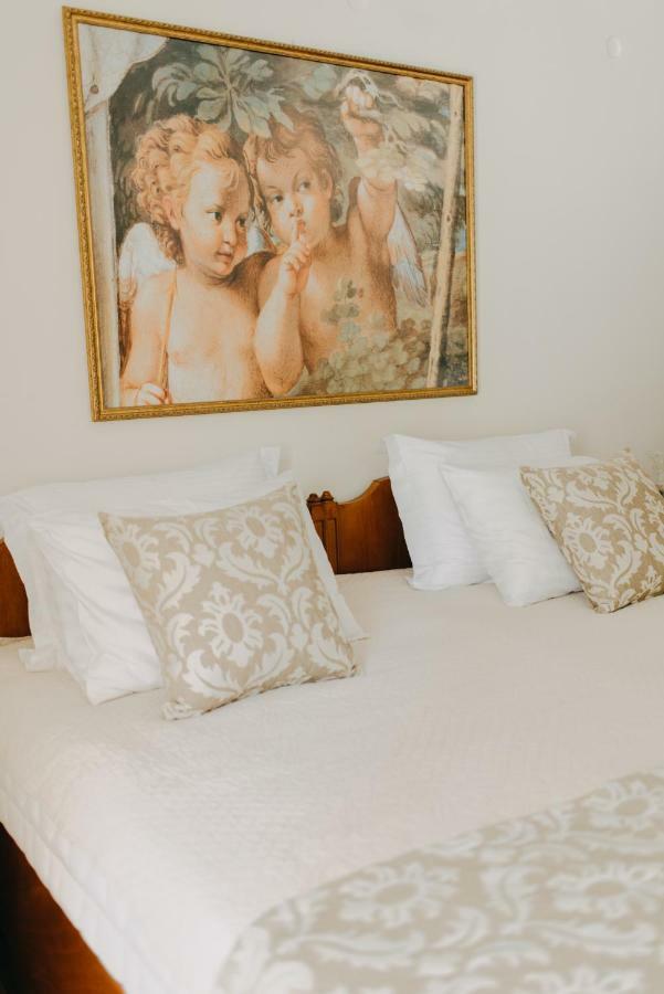 Apartment House, Attiki Metro, *