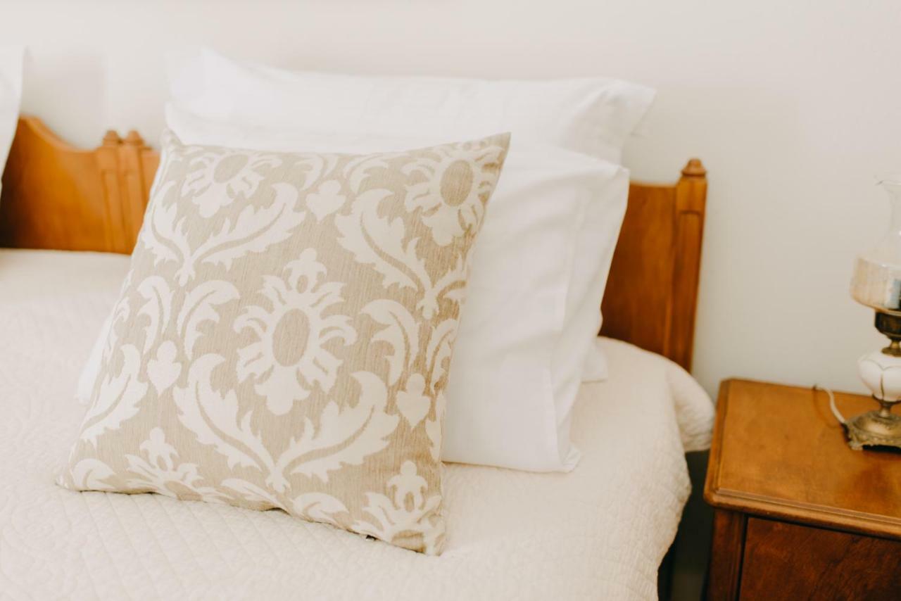 Apartament House, Attiki Metro,